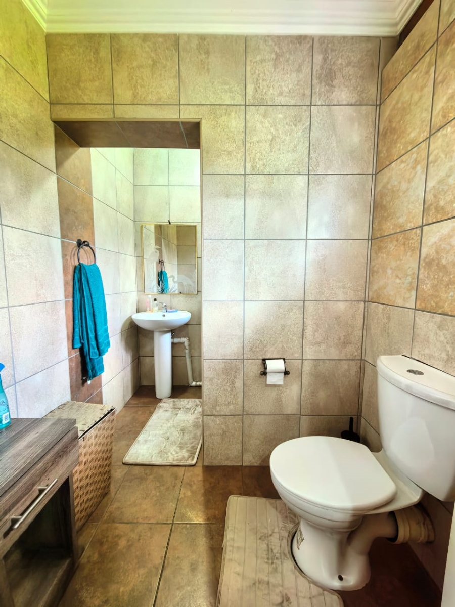 5 Bedroom Property for Sale in Vaalpark Free State